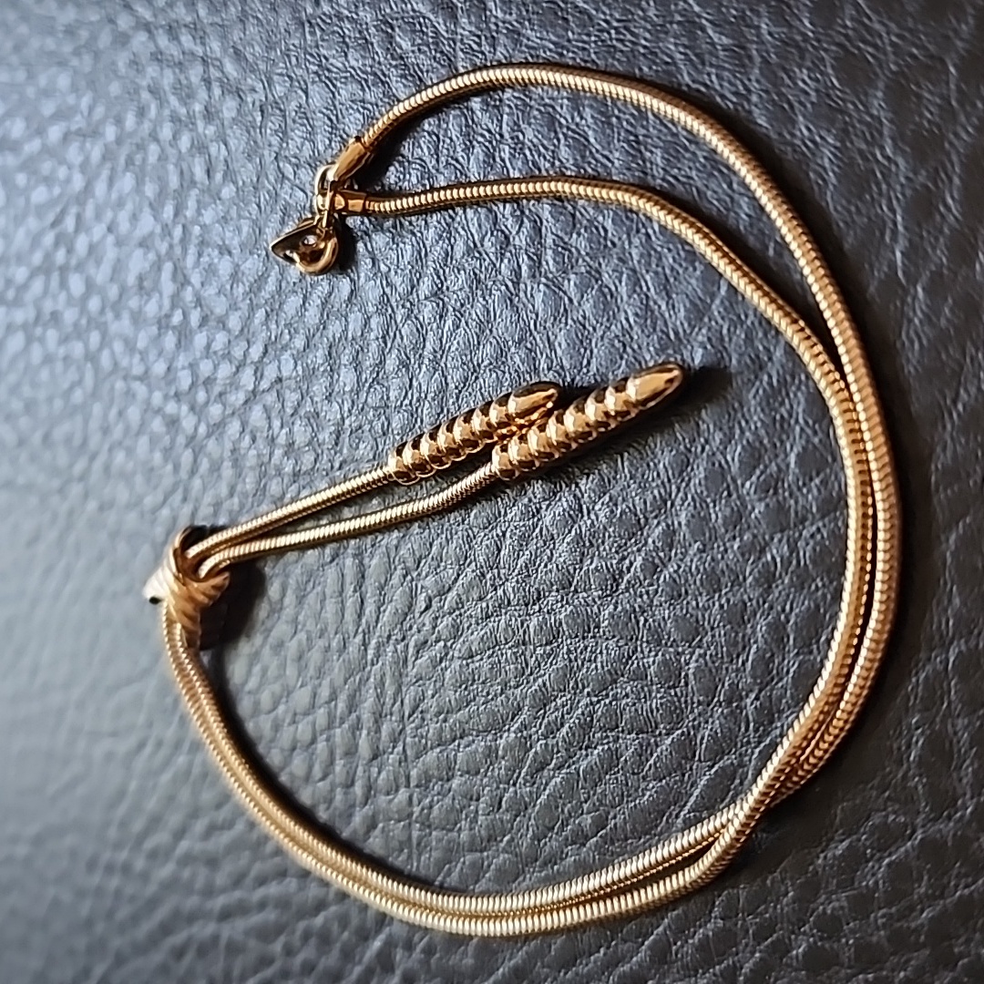 Vtg Artistry Necklace